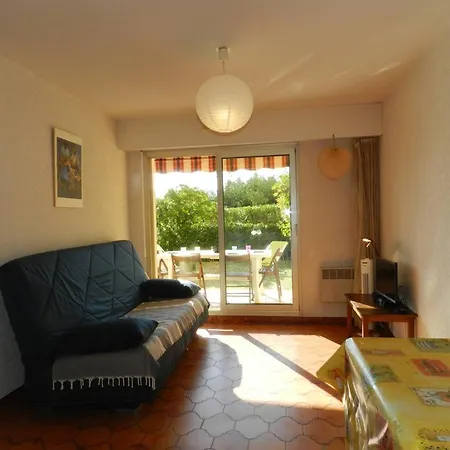 Bormes-les-mimosas, 2 Pieces, 4 Personnes - Fr-1-251-650